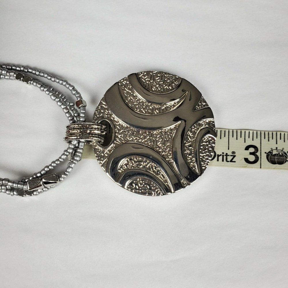 Lia Sophia Multi-Strand Gray‎ Glass Sead Bead Synergy Pendant Necklace Statement - Picture 7 of 10